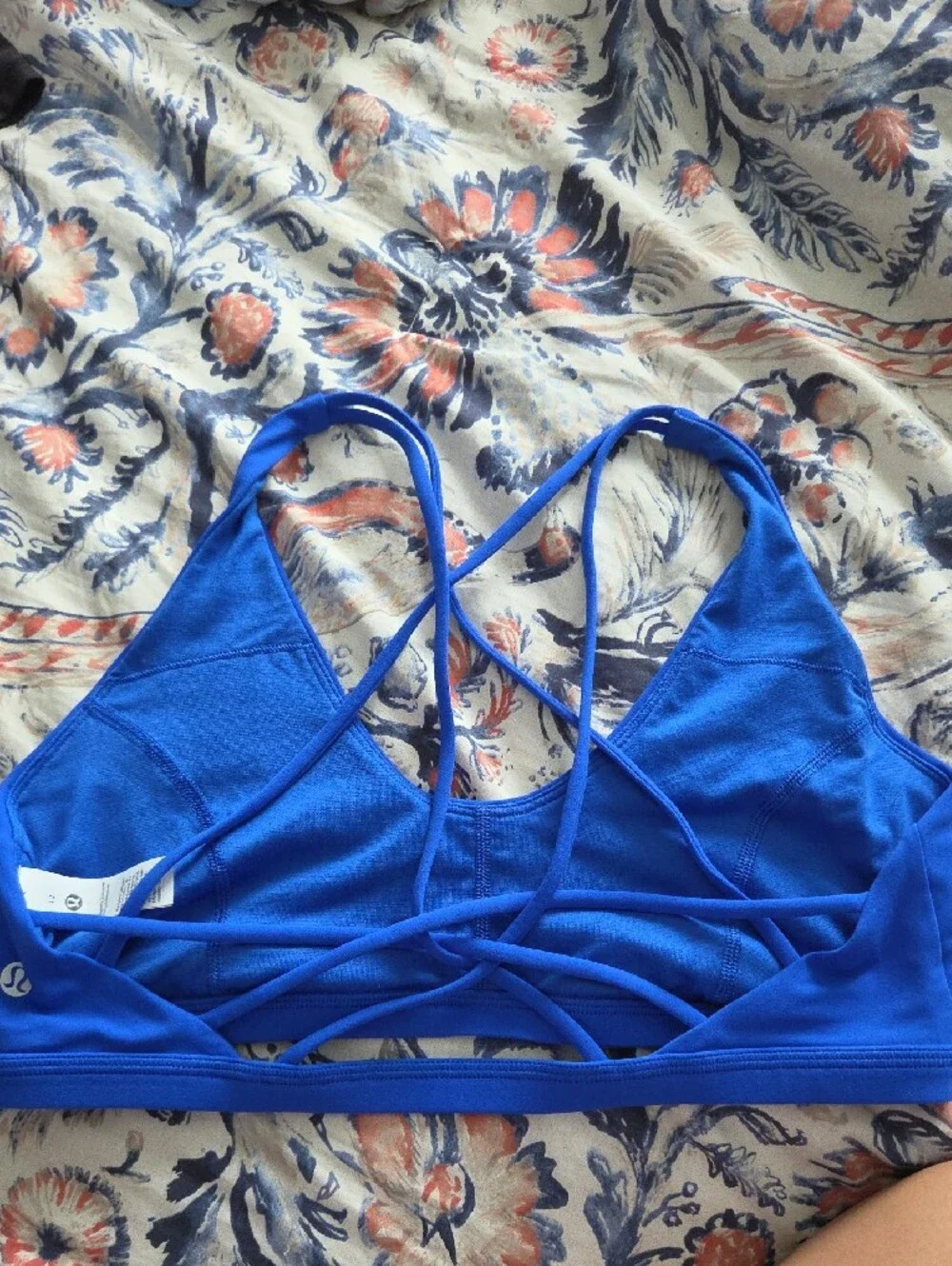 Lululemon Nulu Strappy Scoop Neck Bra 12